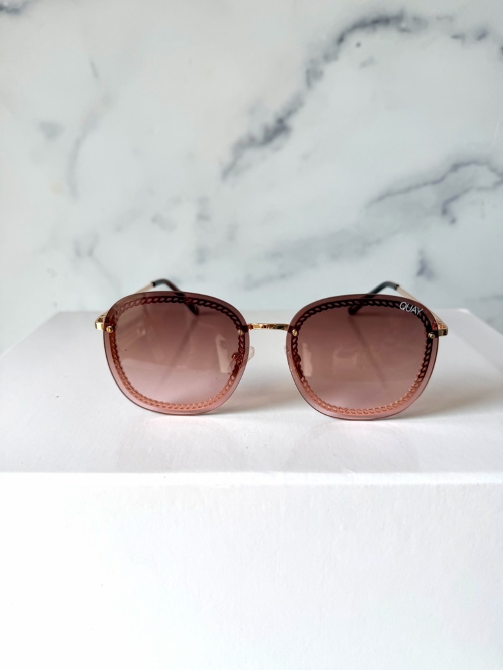 Quay Australia Jezabell Chain Sunglasses Gold Brown Rimless Round Women